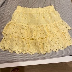 NWT SIZE M PALE YELLOW EYELET SKIRT